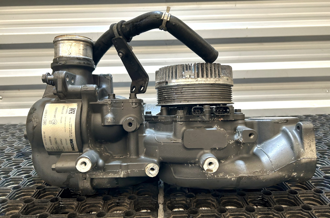 DAF DAF XF 106 480 COOLANT PUMP - Bomba de refrigeração: foto 1 DAF DAF XF 106 480 COOLANT PUMP - Bomba de refrigeração: foto 1