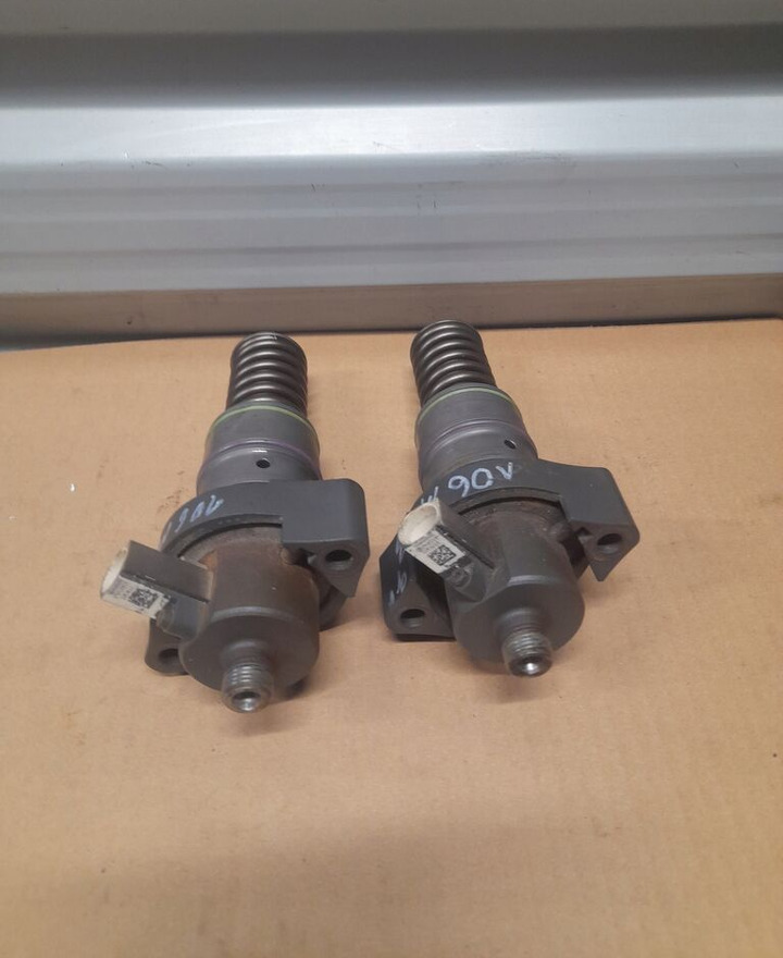 DAF PLD UPEC XF 106 1934322 - Bomba de combustivel para Camião: foto 1 DAF PLD UPEC XF 106 1934322 - Bomba de combustivel para Camião: foto 1