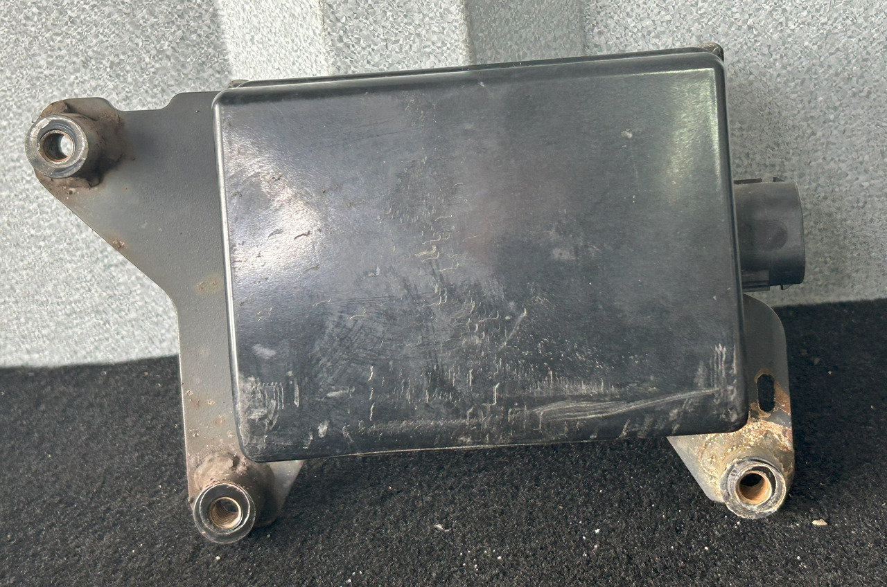DAF RADAR AKTYWNY ACC2 AEBS DAF XF 106 480 - Sistema elétrico para Camião: foto 1 DAF RADAR AKTYWNY ACC2 AEBS DAF XF 106 480 - Sistema elétrico para Camião: foto 1