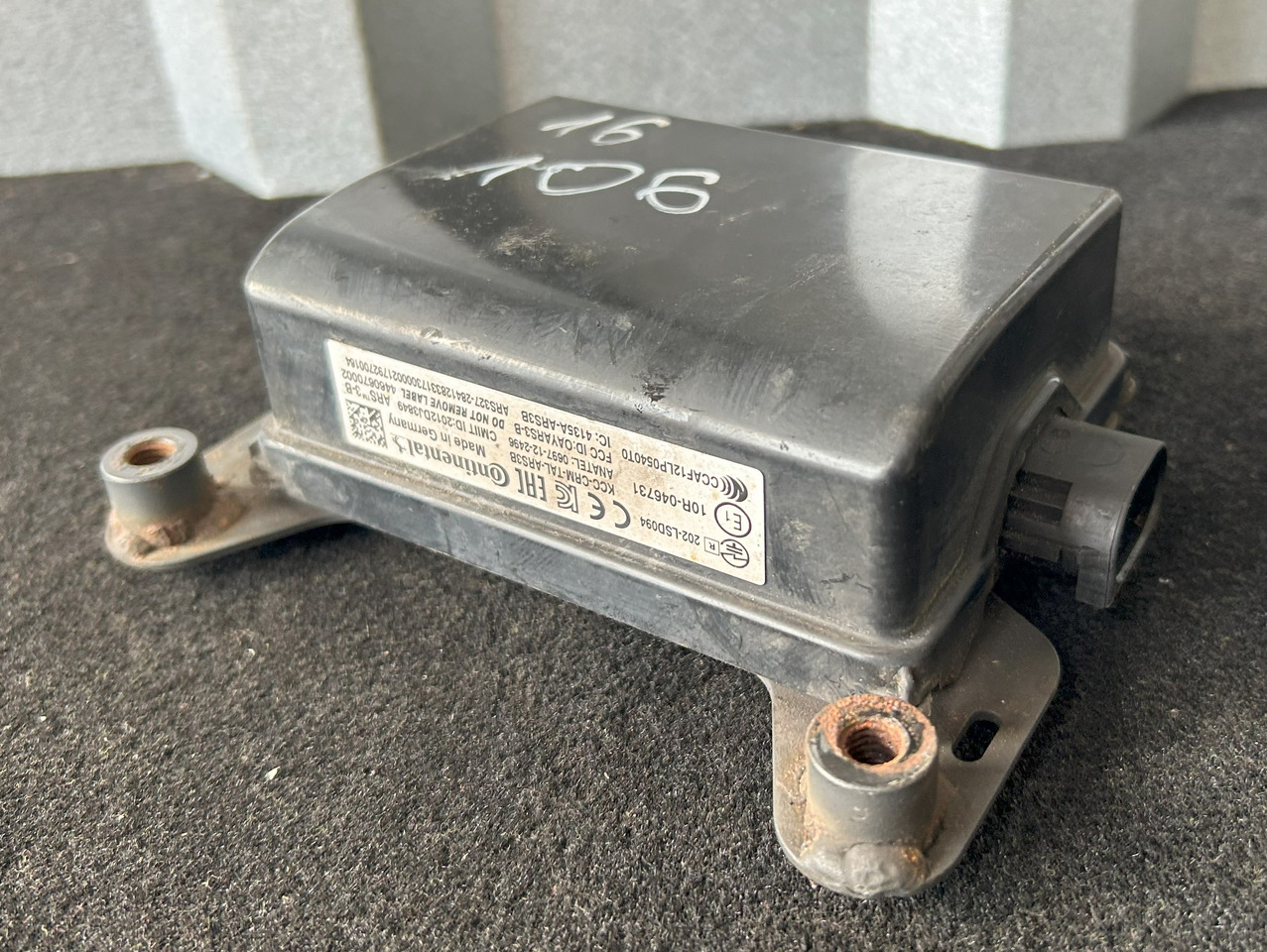 DAF RADAR AKTYWNY ACC2 AEBS DAF XF 106 480 - Sistema elétrico para Camião: foto 3 DAF RADAR AKTYWNY ACC2 AEBS DAF XF 106 480 - Sistema elétrico para Camião: foto 3