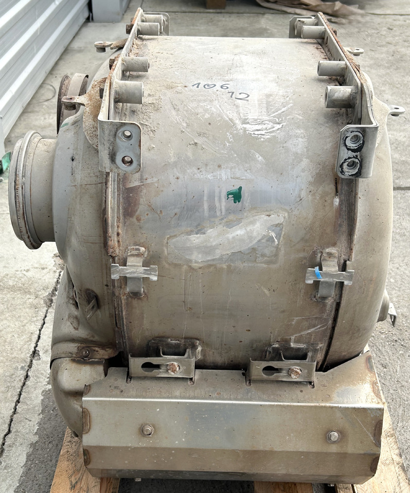 DAF SCR CATALYTIC CONVERTER FOR DAF XF 106 - Conversor catalítico: foto 3 DAF SCR CATALYTIC CONVERTER FOR DAF XF 106 - Conversor catalítico: foto 3