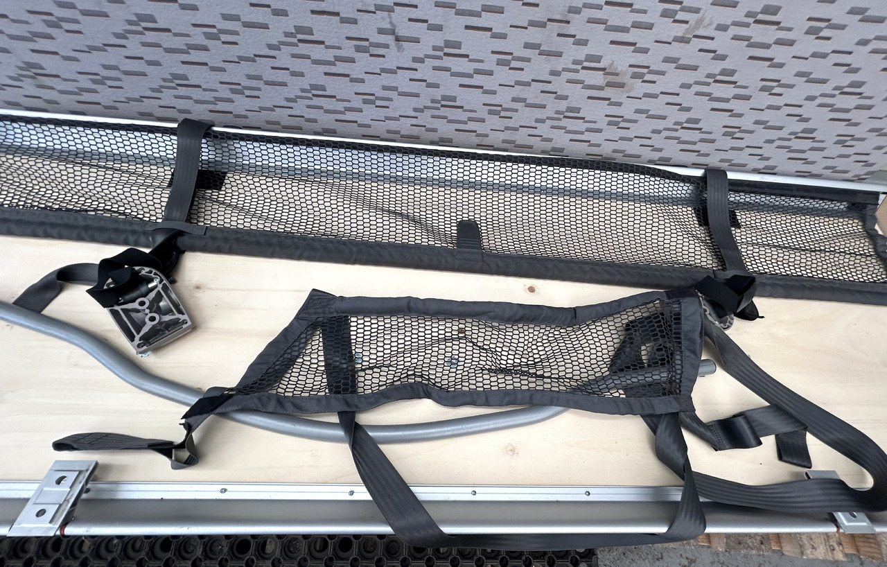 DAF UPPER BED COUCH WITH MATTRESS DAF SUPER SPACE CAB - Peça universal: foto 5 DAF UPPER BED COUCH WITH MATTRESS DAF SUPER SPACE CAB - Peça universal: foto 5