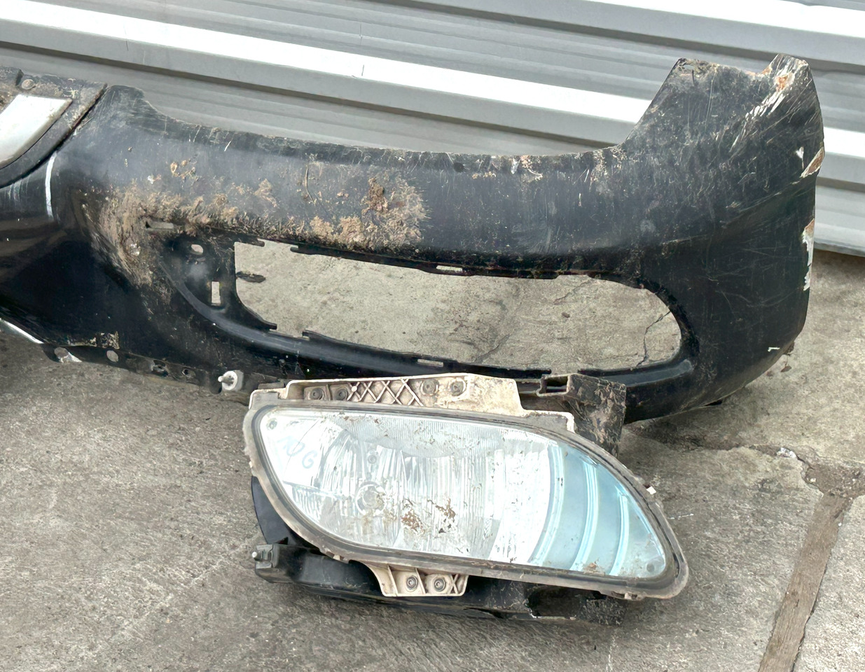 DAF XF 106 480 FRONT BUMPER WITH HALOGENS - Para-choque: foto 4 DAF XF 106 480 FRONT BUMPER WITH HALOGENS - Para-choque: foto 4