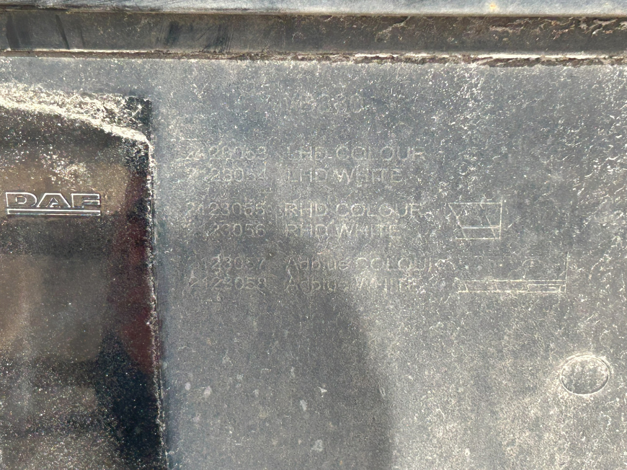 DAF XF 106 480 SIDESKIRT + MUDGUARD - Aerodinâmica/ Aerofólio: foto 5 DAF XF 106 480 SIDESKIRT + MUDGUARD - Aerodinâmica/ Aerofólio: foto 5