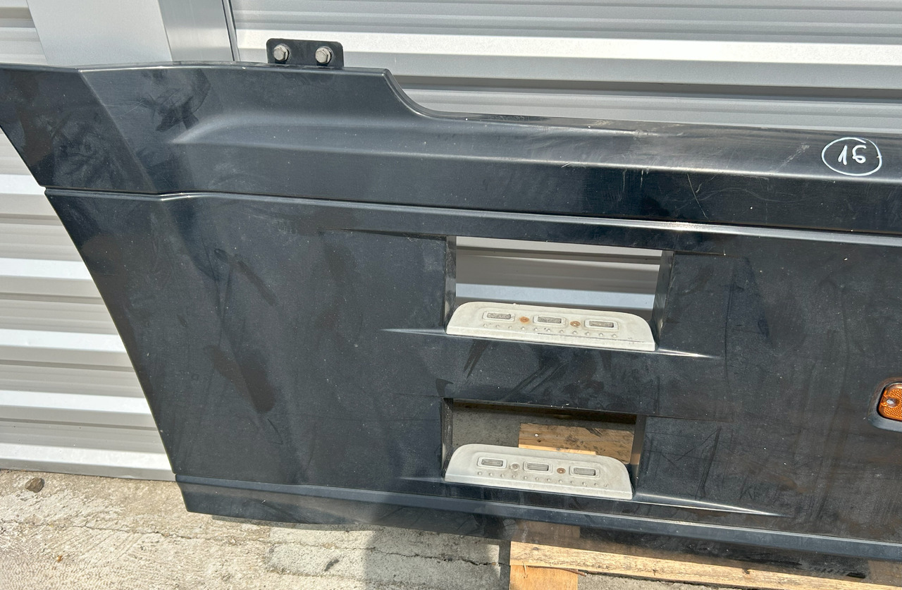 DAF XF 106 480 SIDESKIRT + MUDGUARD - Aerodinâmica/ Aerofólio: foto 3 DAF XF 106 480 SIDESKIRT + MUDGUARD - Aerodinâmica/ Aerofólio: foto 3