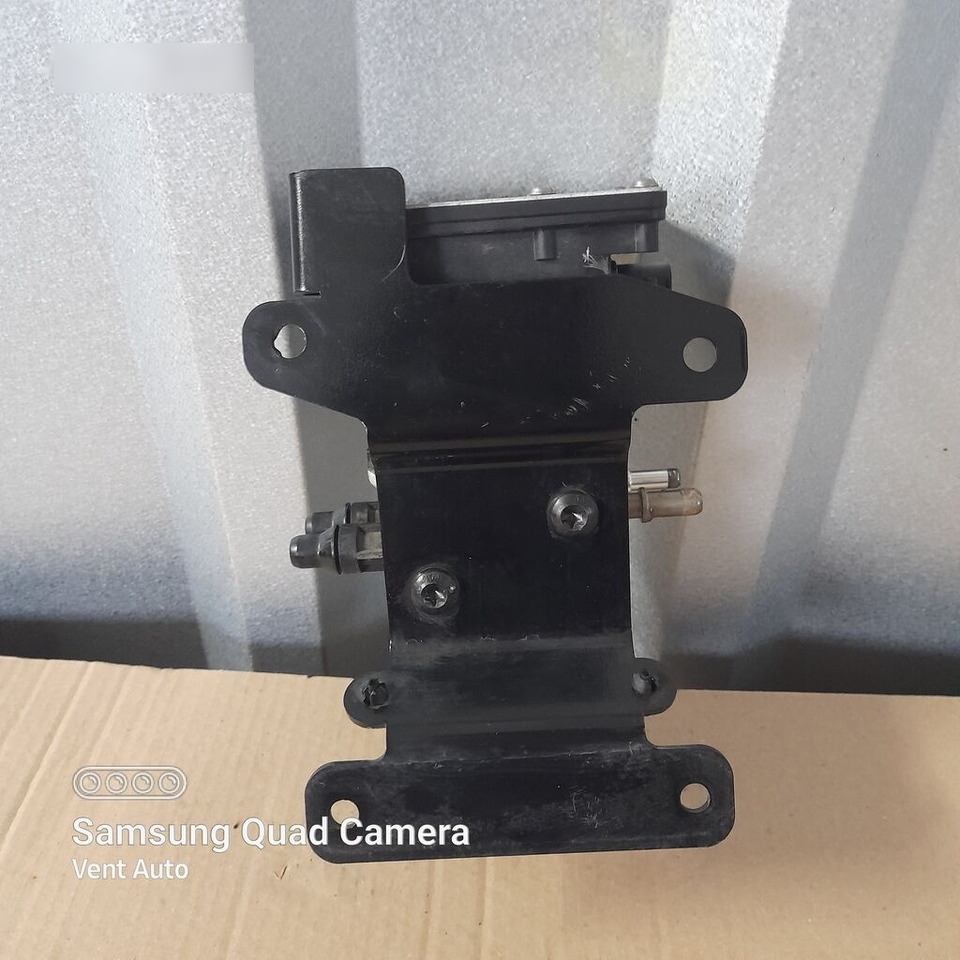 DAF XF 106 LIFT 4388105 A052Y605 truck - Sistema de escape para Camião: foto 2 DAF XF 106 LIFT 4388105 A052Y605 truck - Sistema de escape para Camião: foto 2