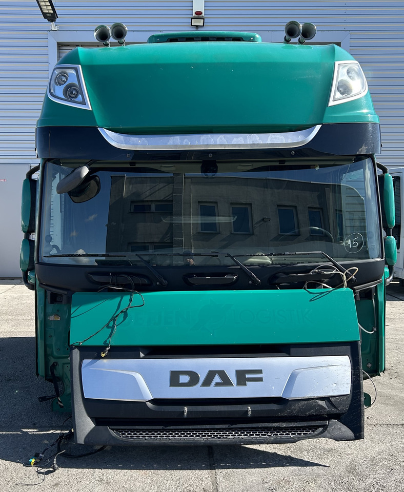 DAF XF 106 SUPER SPACE CAB LIFT truck - Cabine para Camião: foto 1 DAF XF 106 SUPER SPACE CAB LIFT truck - Cabine para Camião: foto 1