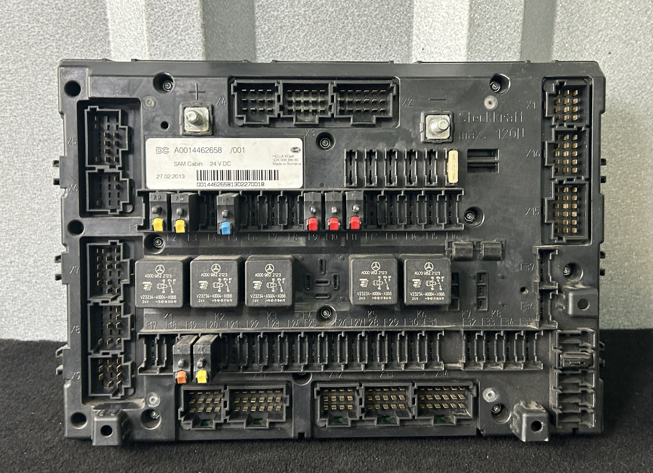 MERCEDES ACTROS MP4 A FUSE MODULE SAM - Fusível: foto 1 MERCEDES ACTROS MP4 A FUSE MODULE SAM - Fusível: foto 1