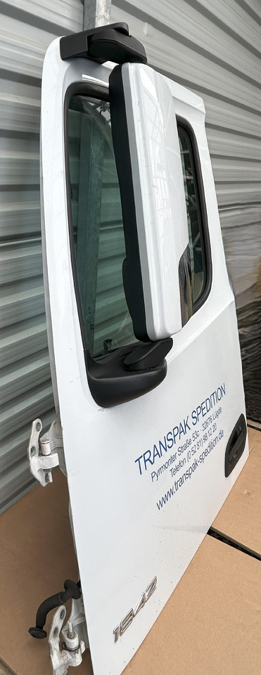 MERCEDES ACTROS MP4 DOOR LEFT WITH MIRROR - Porta e peças: foto 2 MERCEDES ACTROS MP4 DOOR LEFT WITH MIRROR - Porta e peças: foto 2