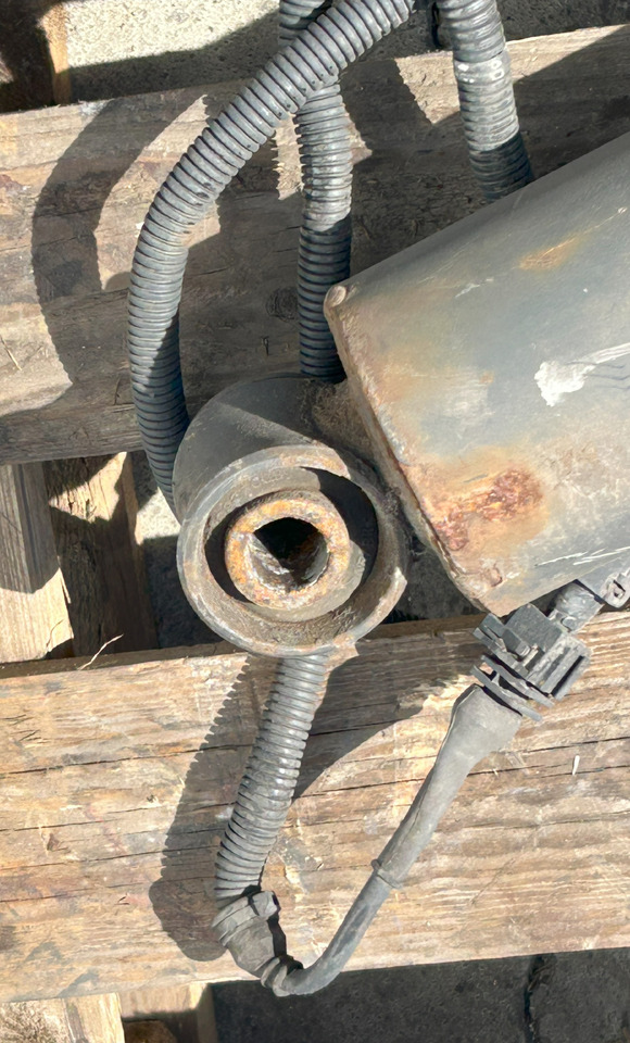MERCEDES ACTROS MP4 SUSPENSION SHOCK ABSORBER - Amortecedor: foto 4 MERCEDES ACTROS MP4 SUSPENSION SHOCK ABSORBER - Amortecedor: foto 4