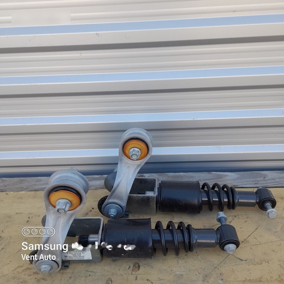 Mercedes-Benz ACTROS MP5 A9613100455 / A9613105255 / A9623101955 Mercedes-Benz A9613100455 / A9613105255 / A9623101955 - Amortecedor para Camião: foto 4 Mercedes-Benz ACTROS MP5 A9613100455 / A9613105255 / A9623101955 Mercedes-Benz A9613100455 / A9613105255 / A9623101955 - Amortecedor para Camião: foto 4