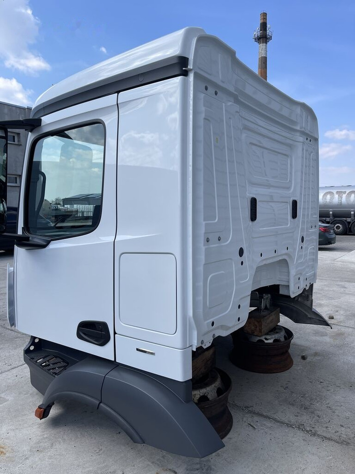 Cabine novo Mercedes-Benz Actros MP4  for Mercedes-Benz ACTROS ANTOS AXOR: foto 7