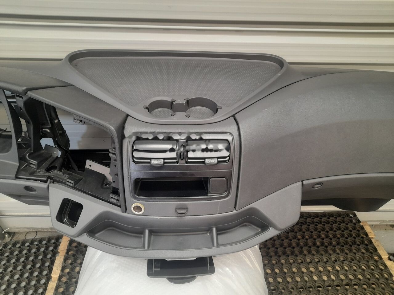 Mercedes-Benz MERCEDES ATEGO 2023 - Painel de instrumentos para Camião: foto 2 Mercedes-Benz MERCEDES ATEGO 2023 - Painel de instrumentos para Camião: foto 2