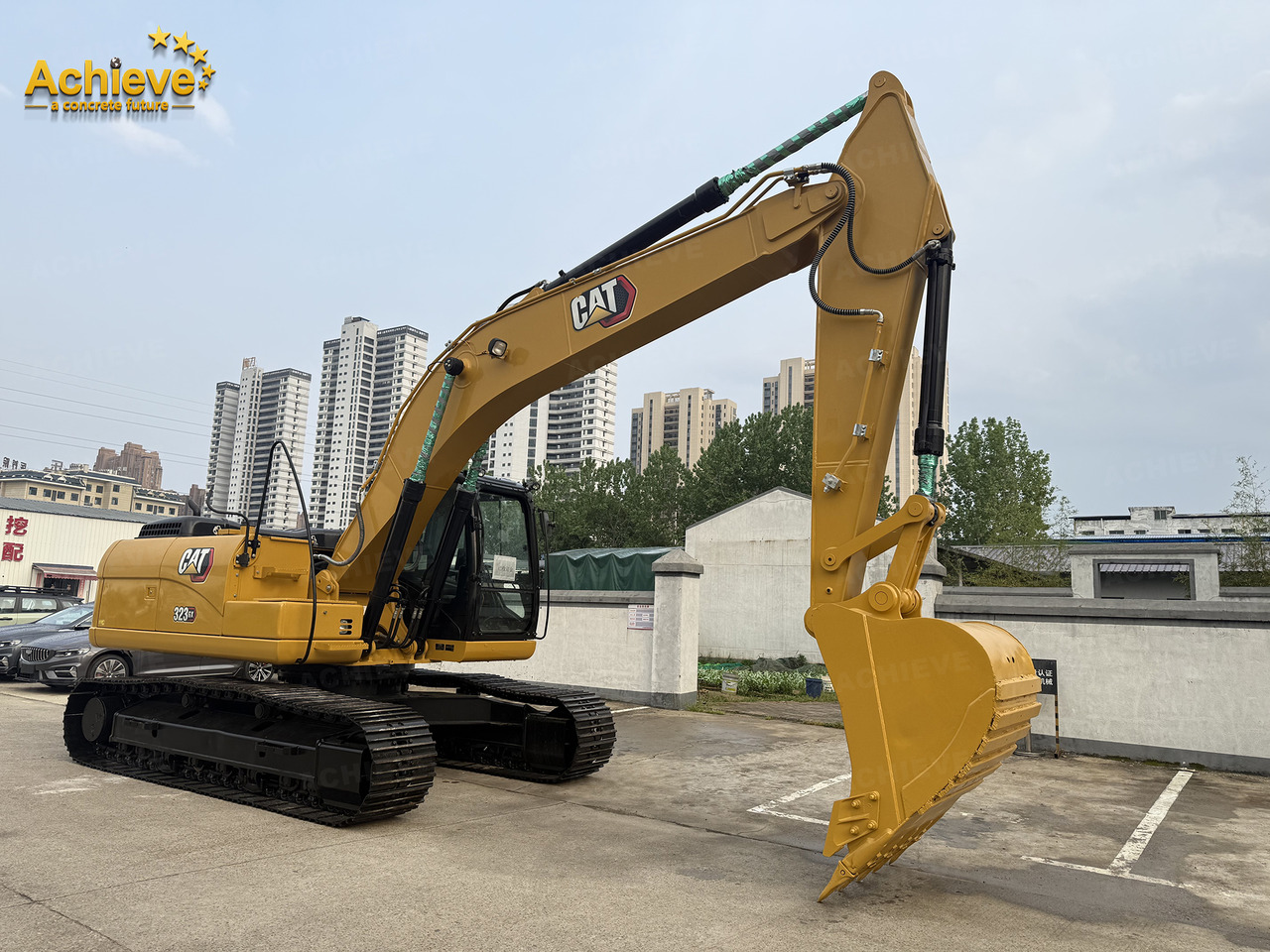 CATERPILLAR 2021 3100h 323GX Net Power - ISO 9249 123.7 kW Operating weight 21800 kg Maximum digging depth 6660 mm【ACHIEVE】 TOP CONDITION!!! - Escavadora de rastos: foto 1 CATERPILLAR 2021 3100h 323GX Net Power - ISO 9249 123.7 kW Operating weight 21800 kg Maximum digging depth 6660 mm【ACHIEVE】 TOP CONDITION!!! - Escavadora de rastos: foto 1