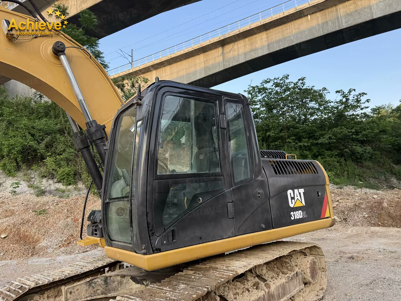 Caterpillar 318DL hydraulic excavator 0.72-0.8 m³ 91 kw/rpm 42.0-42.3 kN Cat® C4.2 【ACHIEVE】 TOP CONDITION!!! - Escavadora de rastos: foto 5 Caterpillar 318DL hydraulic excavator 0.72-0.8 m³ 91 kw/rpm 42.0-42.3 kN Cat® C4.2 【ACHIEVE】 TOP CONDITION!!! - Escavadora de rastos: foto 5