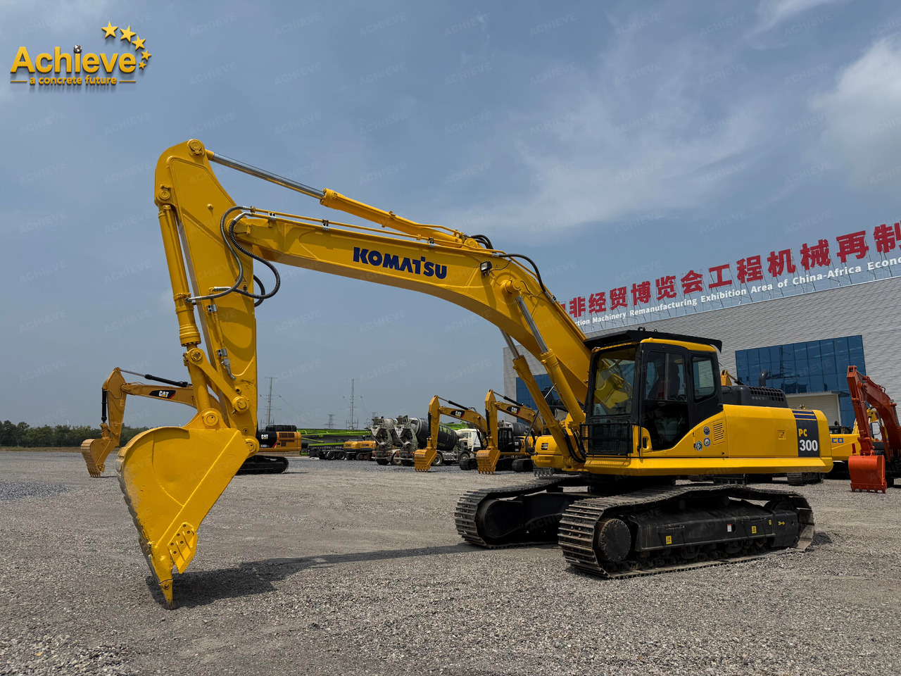 Komatsu hydraulic excavator PC300-8M0 187 /1950KW/rpm 1.4-2.0m³ 32000kg Remanufactured【ACHIEVE】 TOP CONDITION!!! - Escavadora de rastos: foto 3 Komatsu hydraulic excavator PC300-8M0 187 /1950KW/rpm 1.4-2.0m³ 32000kg Remanufactured【ACHIEVE】 TOP CONDITION!!! - Escavadora de rastos: foto 3