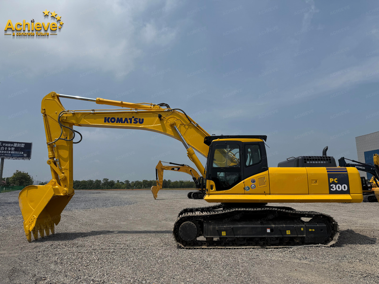 Komatsu hydraulic excavator PC300-8M0 187 /1950KW/rpm 1.4-2.0m³ 32000kg Remanufactured【ACHIEVE】 TOP CONDITION!!! - Escavadora de rastos: foto 2 Komatsu hydraulic excavator PC300-8M0 187 /1950KW/rpm 1.4-2.0m³ 32000kg Remanufactured【ACHIEVE】 TOP CONDITION!!! - Escavadora de rastos: foto 2