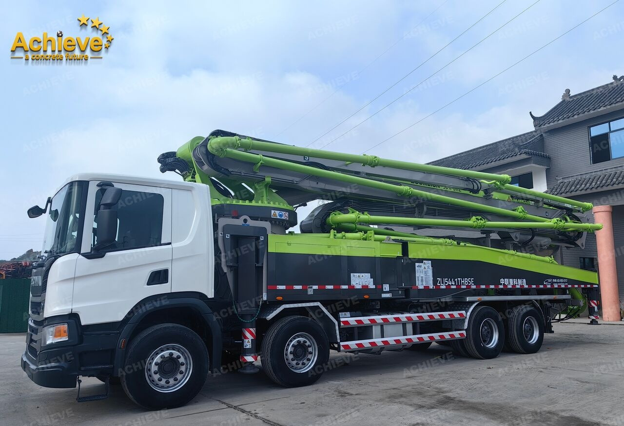 ZOOMLION ZOOMLION 2019 ZOOMLION 56X-6RZ 56M Scania P450 8x4【ACHIEVE】TOP CONDITION!!! - Autobomba de betão: foto 3 ZOOMLION ZOOMLION 2019 ZOOMLION 56X-6RZ 56M Scania P450 8x4【ACHIEVE】TOP CONDITION!!! - Autobomba de betão: foto 3