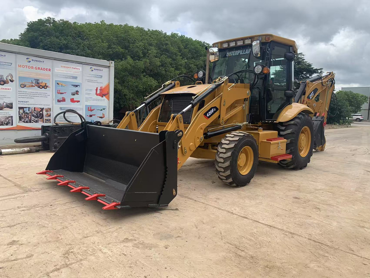 Caterpillar 420F, 420F2 Backhoe Loader with Telescopic Boom - Retroescavadeira: foto 2 Caterpillar 420F, 420F2 Backhoe Loader with Telescopic Boom - Retroescavadeira: foto 2