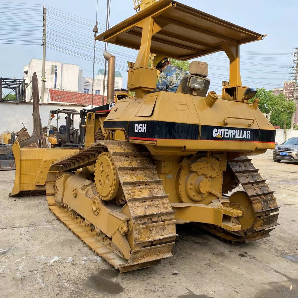 Caterpillar Bulldozer CAT D5H, D5K Cheap Japan Origin Bulldozer - Buldôzer: foto 5 Caterpillar Bulldozer CAT D5H, D5K Cheap Japan Origin Bulldozer - Buldôzer: foto 5
