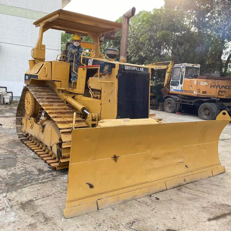 Caterpillar Bulldozer CAT D5H, D5K Cheap Japan Origin Bulldozer - Buldôzer: foto 2 Caterpillar Bulldozer CAT D5H, D5K Cheap Japan Origin Bulldozer - Buldôzer: foto 2