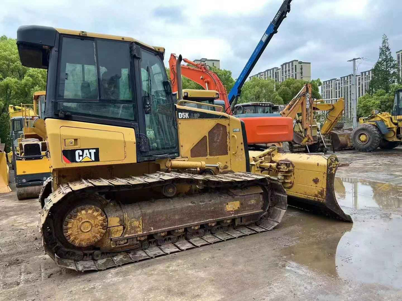 Caterpillar Bulldozer Used Condition CAT D5K LGP Original Color - Buldôzer: foto 2 Caterpillar Bulldozer Used Condition CAT D5K LGP Original Color - Buldôzer: foto 2