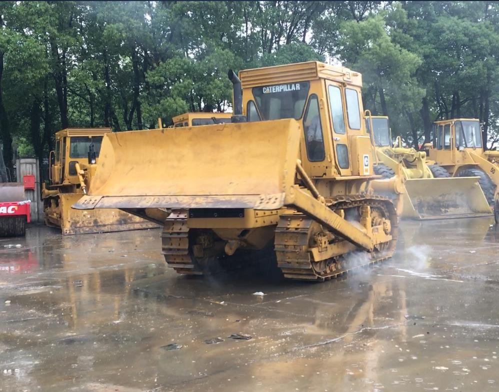 Caterpillar D6D Bulldozer Good Condition Tracked Tractor for Bolivia - Buldôzer: foto 3 Caterpillar D6D Bulldozer Good Condition Tracked Tractor for Bolivia - Buldôzer: foto 3