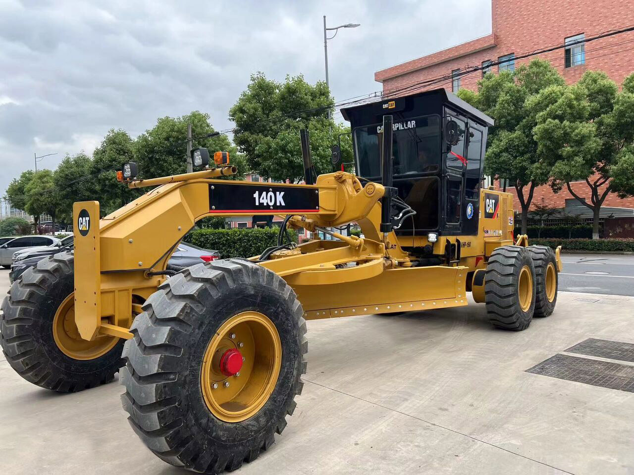 Caterpillar Motor Grader Secondhand CAT 140K, 140H with Good Price - Motoniveladora: foto 1 Caterpillar Motor Grader Secondhand CAT 140K, 140H with Good Price - Motoniveladora: foto 1