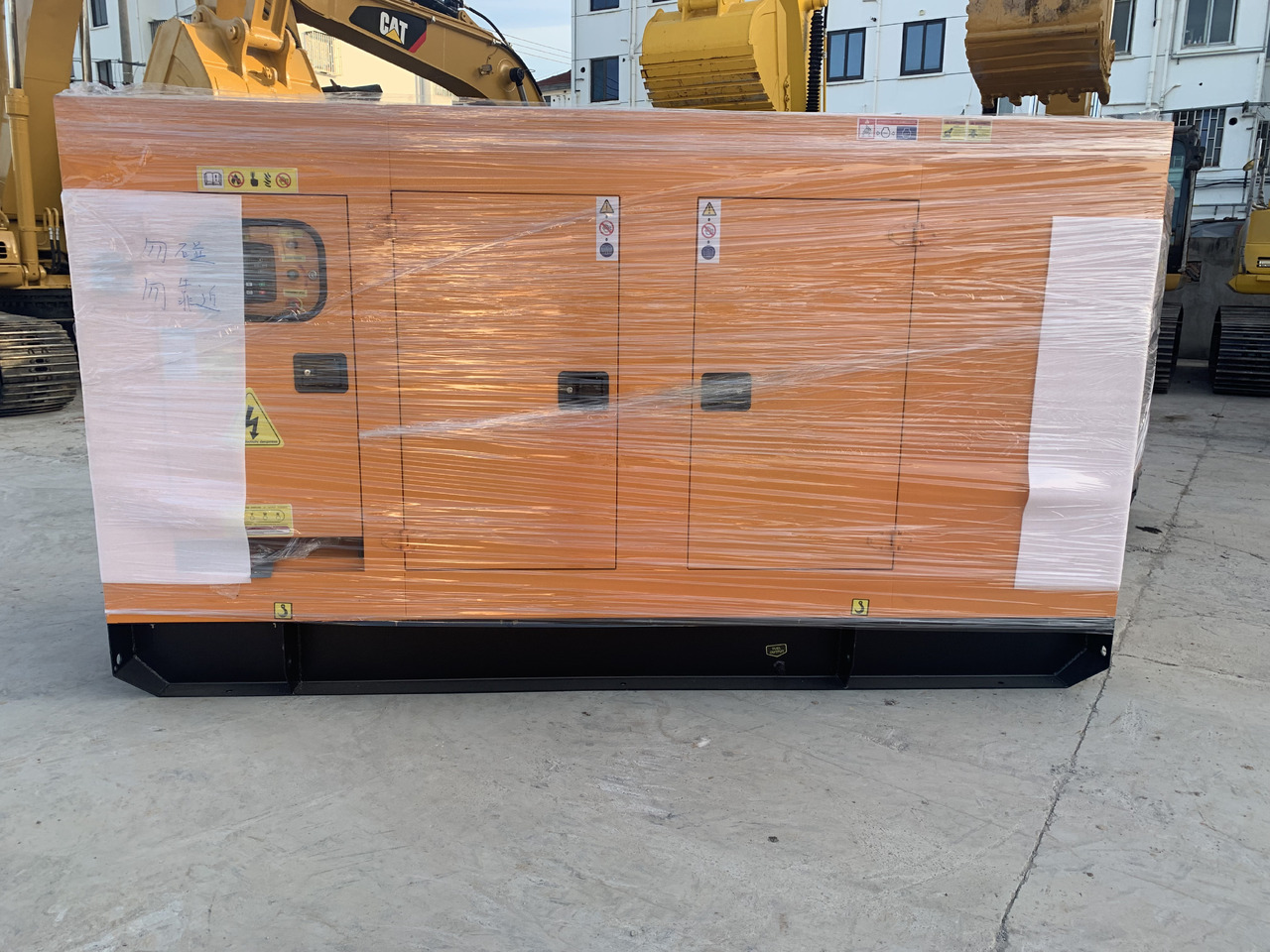 Cummins Generator Set 90KW Three Phase Power 50HZ - Gerador elétrico: foto 3 Cummins Generator Set 90KW Three Phase Power 50HZ - Gerador elétrico: foto 3