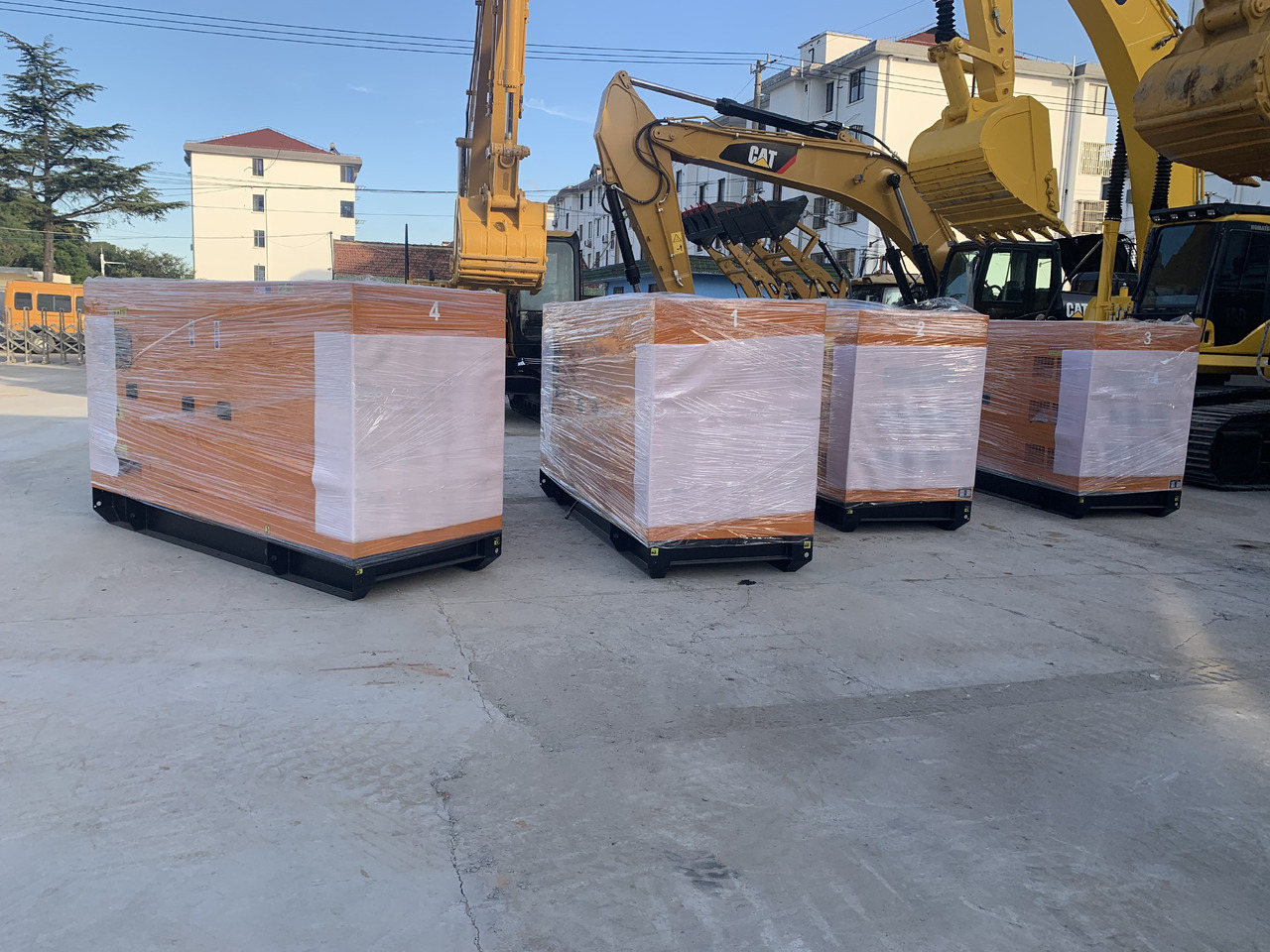 Cummins Generator Set 90KW Three Phase Power 50HZ - Gerador elétrico: foto 4 Cummins Generator Set 90KW Three Phase Power 50HZ - Gerador elétrico: foto 4