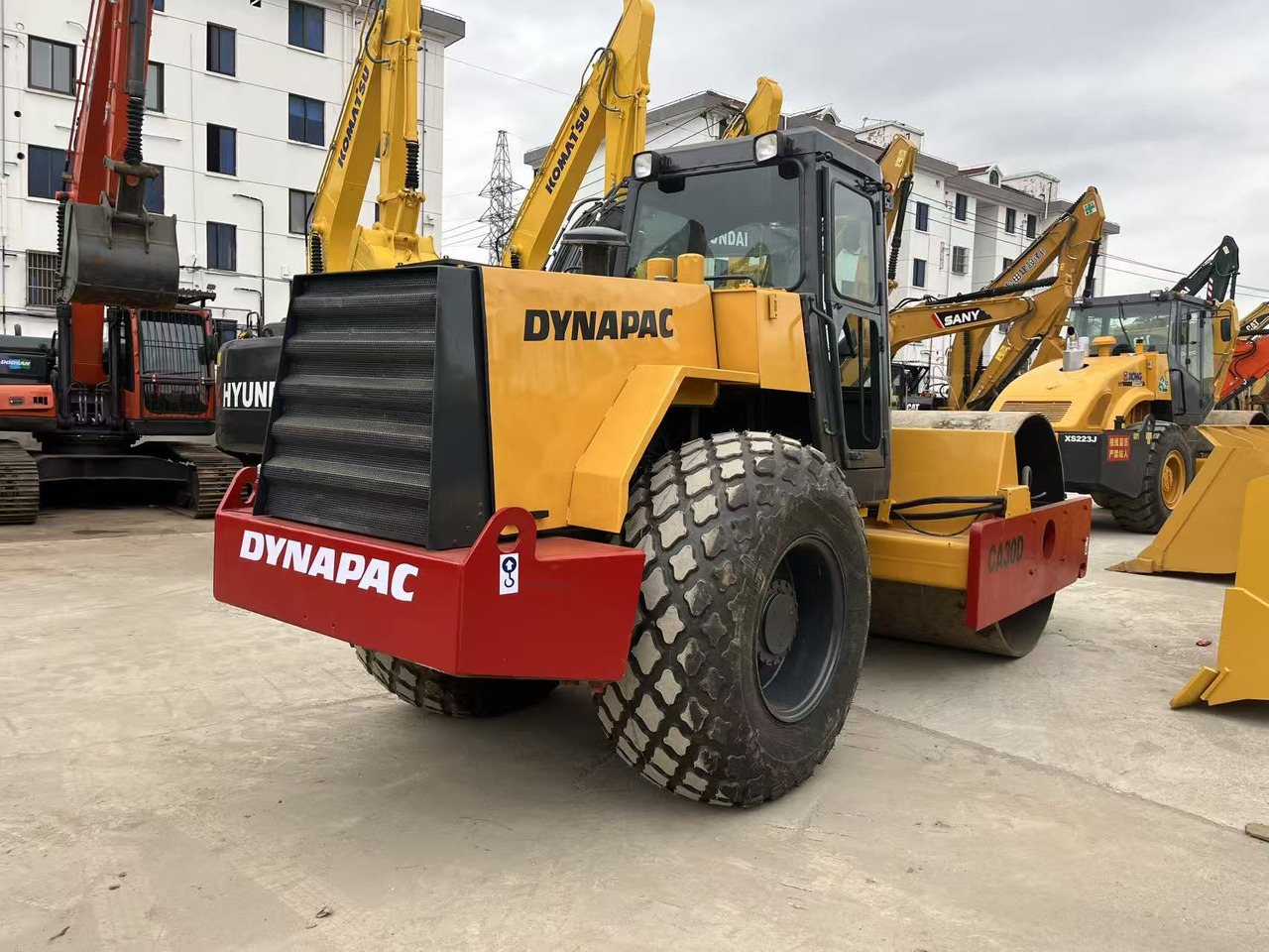 Dynapac Vibratory Road roller CA30D, CA25D Good Price on Sale - Compactador de asfalto: foto 4 Dynapac Vibratory Road roller CA30D, CA25D Good Price on Sale - Compactador de asfalto: foto 4