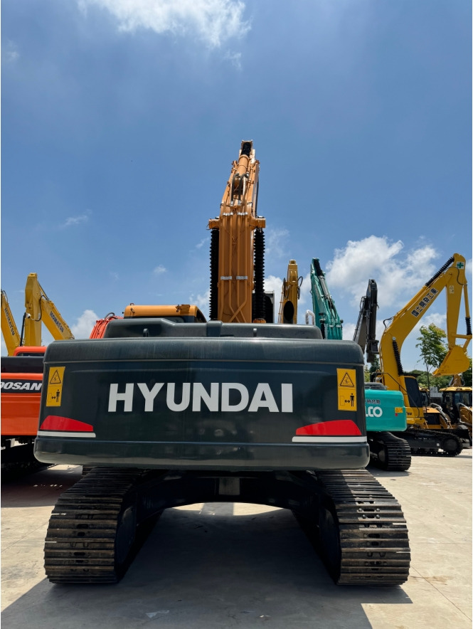 Hyundai 305LC-9S Good Price Used Excavator - Escavadora de rastos: foto 3 Hyundai 305LC-9S Good Price Used Excavator - Escavadora de rastos: foto 3