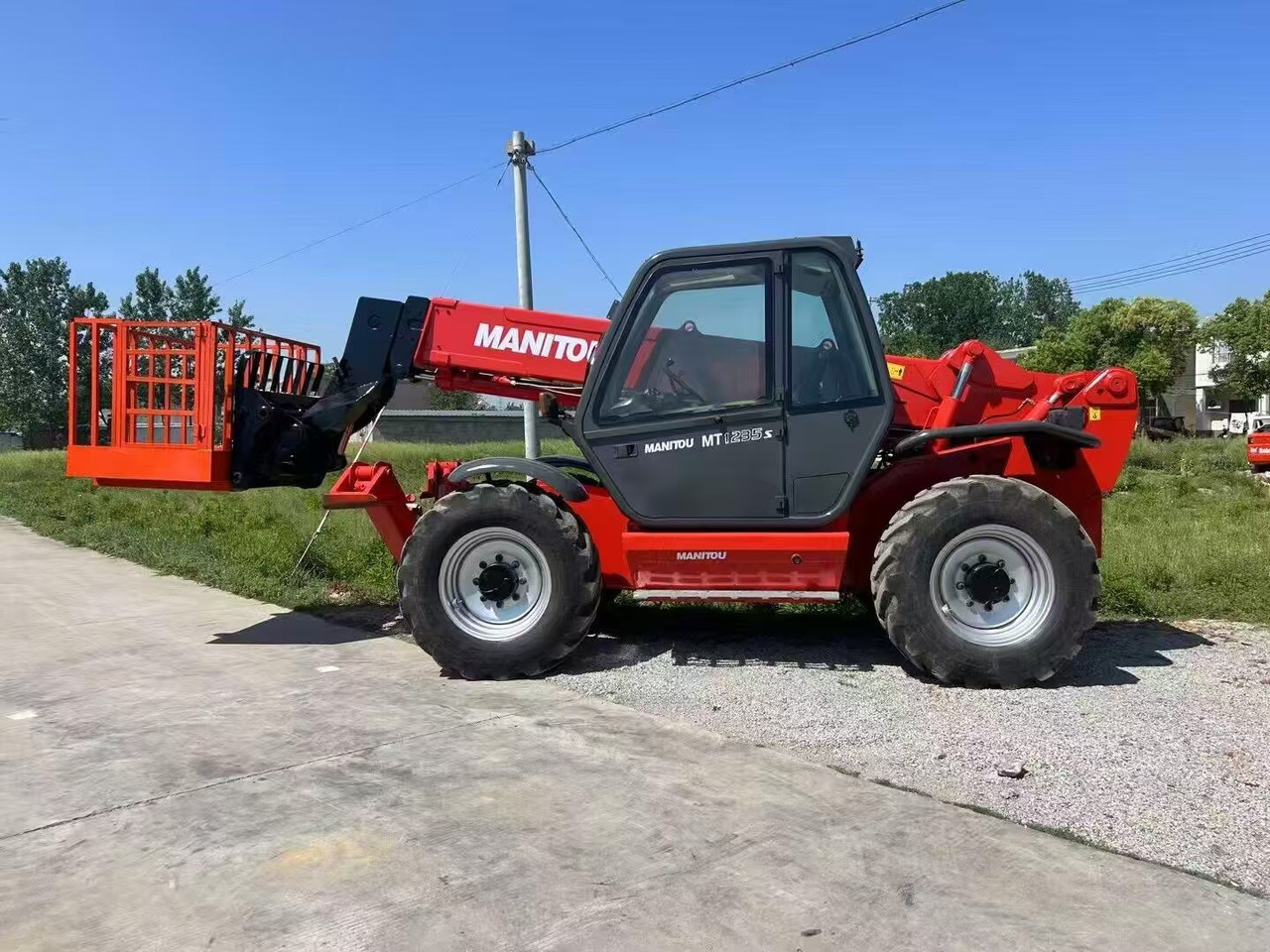 MANITOU 1235S Telehandler Secondhand Condition Forklift with Telescopic Boom - Empilhador telescópico: foto 1 MANITOU 1235S Telehandler Secondhand Condition Forklift with Telescopic Boom - Empilhador telescópico: foto 1