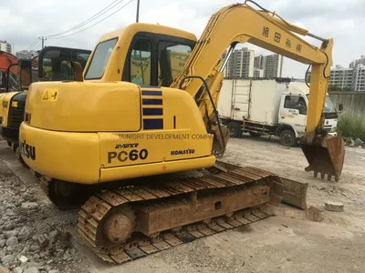Nice Condition Slightly Used Komatsu PC60 PC60-7 6t Crawler Excavator - Escavadora de rastos: foto 1 Nice Condition Slightly Used Komatsu PC60 PC60-7 6t Crawler Excavator - Escavadora de rastos: foto 1