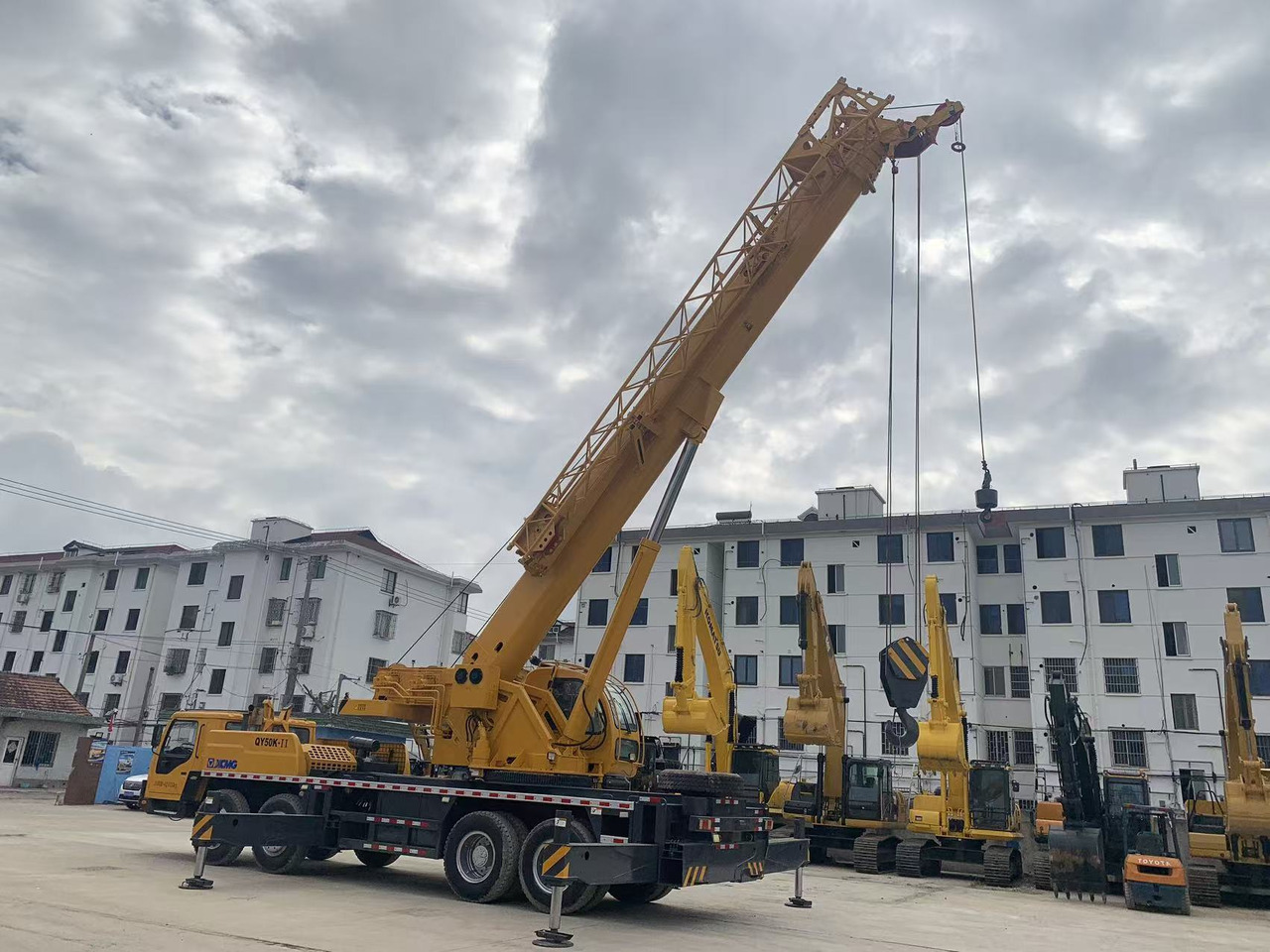 XCMG Truck Crane QY50K, QY65K, QY70K Good Price on Sale - Grua móvel: foto 4 XCMG Truck Crane QY50K, QY65K, QY70K Good Price on Sale - Grua móvel: foto 4