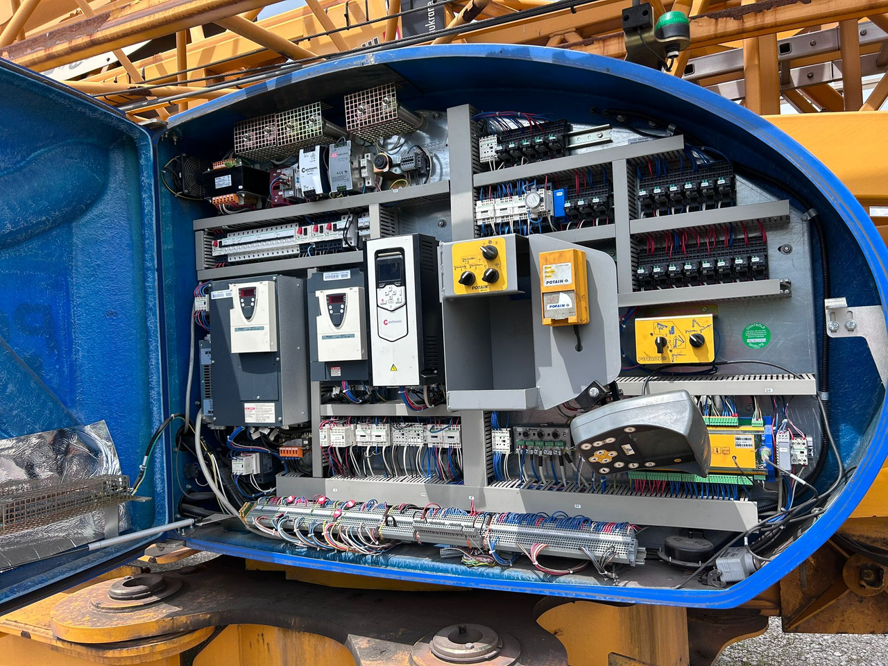 POTAIN IGO T130 - Grua automontante: foto 4 POTAIN IGO T130 - Grua automontante: foto 4