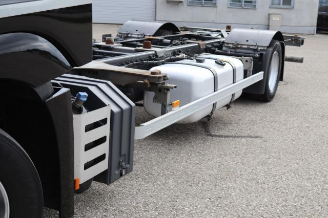 Mercedes-Benz Actros 1842 L nR - Camião transportador de contêineres/ Caixa móvel: foto 4 Mercedes-Benz Actros 1842 L nR - Camião transportador de contêineres/ Caixa móvel: foto 4