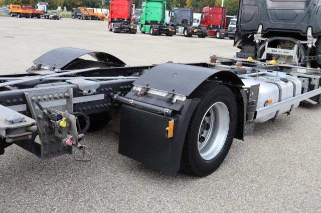 Mercedes-Benz Actros 1842 L nR - Camião transportador de contêineres/ Caixa móvel: foto 5 Mercedes-Benz Actros 1842 L nR - Camião transportador de contêineres/ Caixa móvel: foto 5