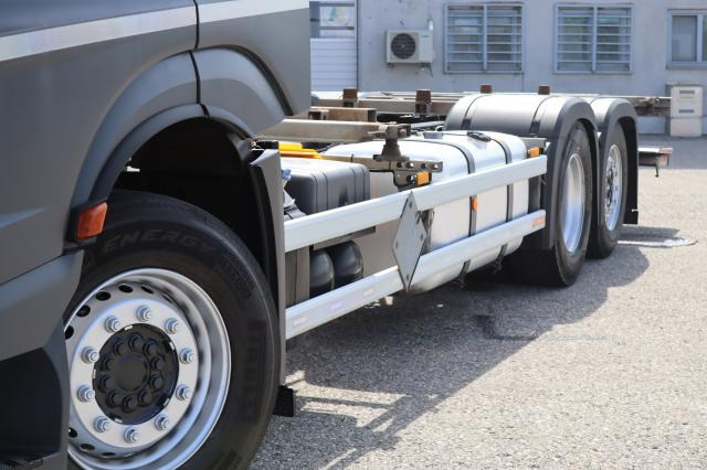 Mercedes-Benz Actros 2545 L LBW + MULTI - Camião transportador de contêineres/ Caixa móvel: foto 3 Mercedes-Benz Actros 2545 L LBW + MULTI - Camião transportador de contêineres/ Caixa móvel: foto 3