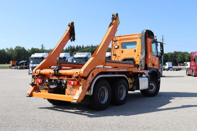 Mercedes-Benz Arocs 3353K ABSETZER - Camião multibenne: foto 3 Mercedes-Benz Arocs 3353K ABSETZER - Camião multibenne: foto 3