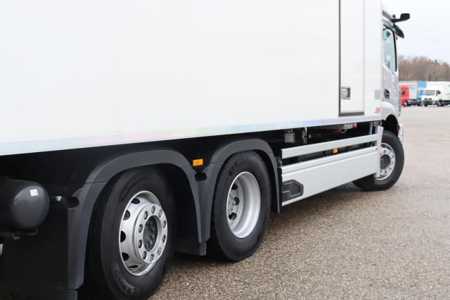 Mercedes-Benz eActros 300 L - Camião frigorífico: foto 5 Mercedes-Benz eActros 300 L - Camião frigorífico: foto 5