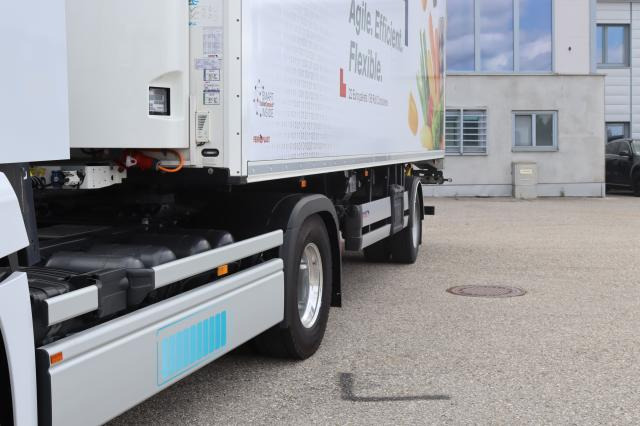 Mercedes-Benz eActros 300 LS ELEKTRO FRIGO - Tractor: foto 3 Mercedes-Benz eActros 300 LS ELEKTRO FRIGO - Tractor: foto 3