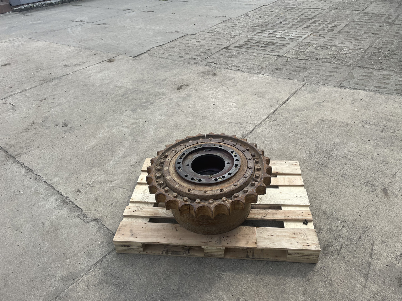 LIEBHERR FAT 450P554 - Comando final para Buldôzer: foto 1 LIEBHERR FAT 450P554 - Comando final para Buldôzer: foto 1