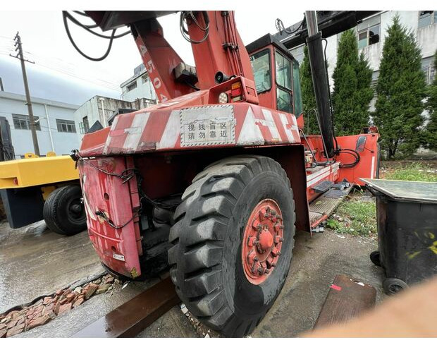 Locação financeira de  2008 KALMAR DRD420-60S5K 2008 KALMAR DRD420-60S5K: foto 8