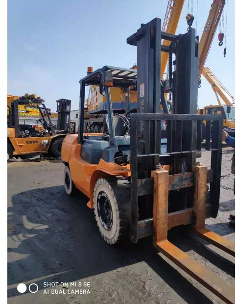 2016 Toyota 7FD50 - Empilhador: foto 2 2016 Toyota 7FD50 - Empilhador: foto 2