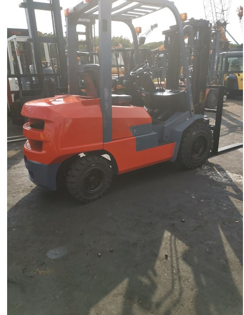 2018 Toyota FDZN30 - Empilhador: foto 2 2018 Toyota FDZN30 - Empilhador: foto 2