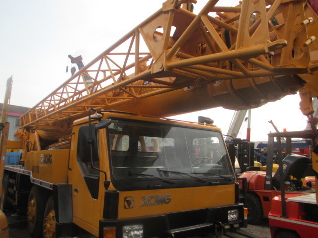 XCMG QY70K - Grua móvel: foto 1 XCMG QY70K - Grua móvel: foto 1