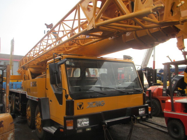 XCMG QY70K - Grua móvel: foto 1 XCMG QY70K - Grua móvel: foto 1