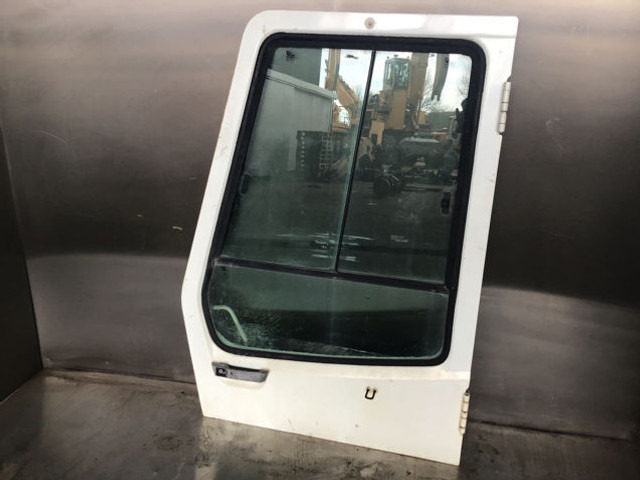 Liebherr A900 ZW / A900B Li - Porta e peças: foto 2 Liebherr A900 ZW / A900B Li - Porta e peças: foto 2