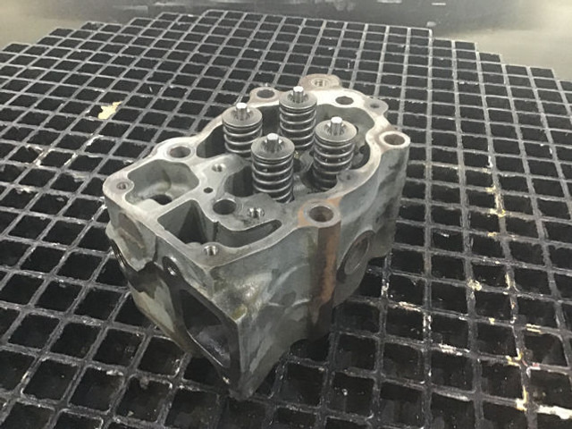 Liebherr Cylinderhead - Cilindro hidráulico: foto 1 Liebherr Cylinderhead - Cilindro hidráulico: foto 1